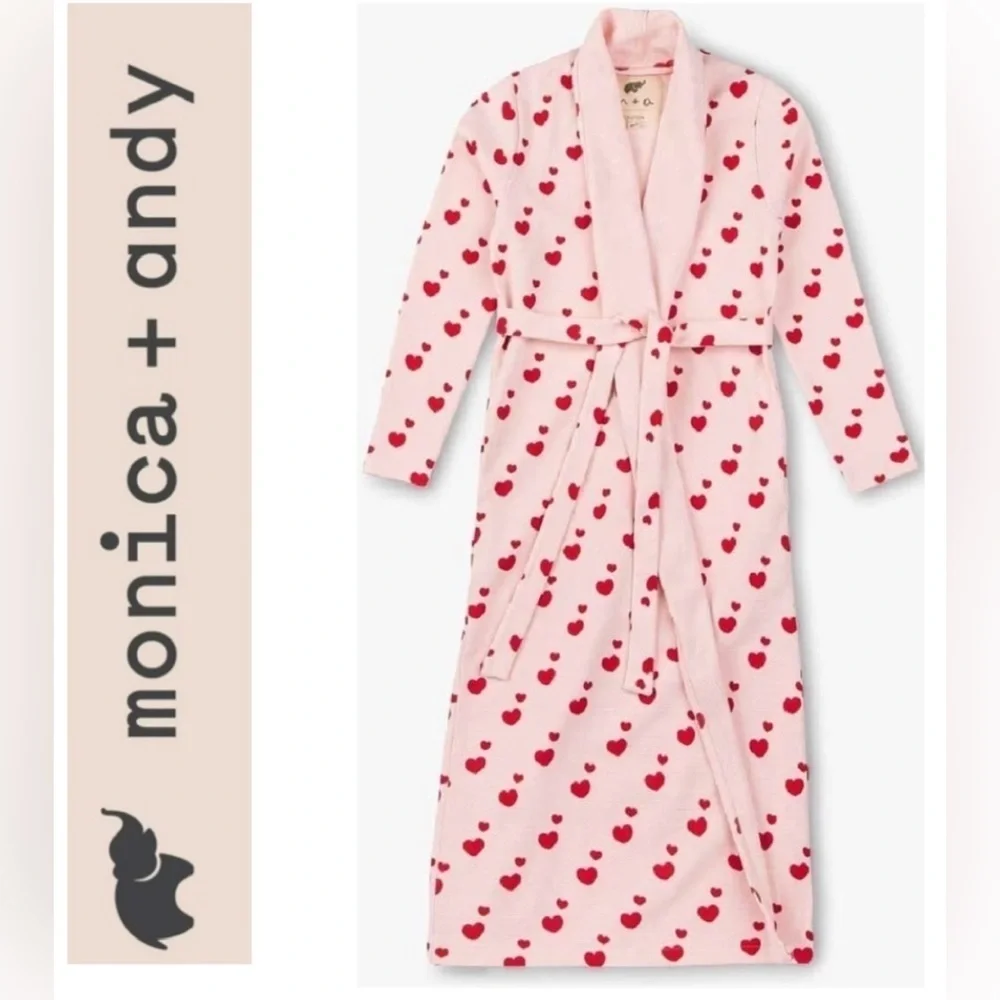 Monica + Andy Maternity Pink Robe with Red Hearts-